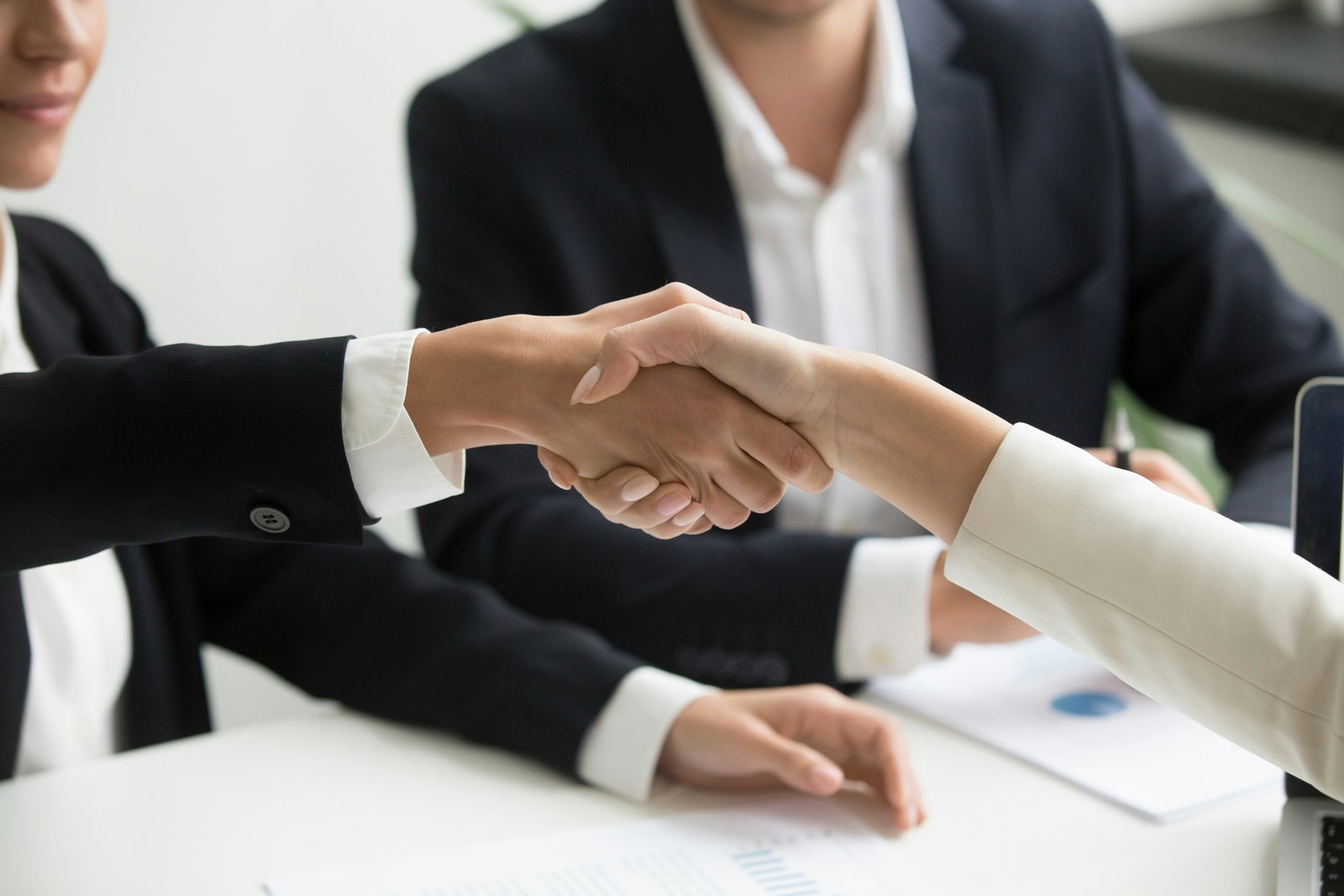 Business Etiquette in the United States: A Practical Guide for International Professionals